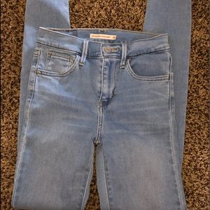 LEVIS 720 HIGH RISE SUPER SKINNY